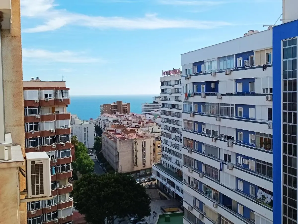 Precioso Apartamento - Nuevo - Centro De Torremolinos - Terraza Con Vistas Al Mar, Impresionantes Vistas A La Montana, Wifi 359 Mbps, Smart Tv 40