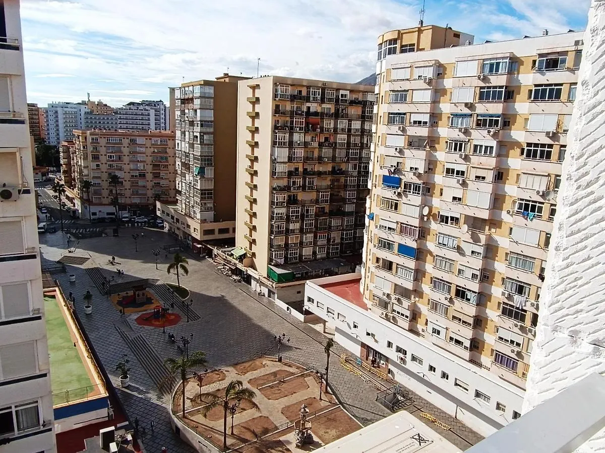 Precioso Apartamento - Nuevo - Centro De Torremolinos - Terraza Con Vistas Al Mar, Impresionantes Vistas A La Montana, Wifi 359 Mbps, Smart Tv 40