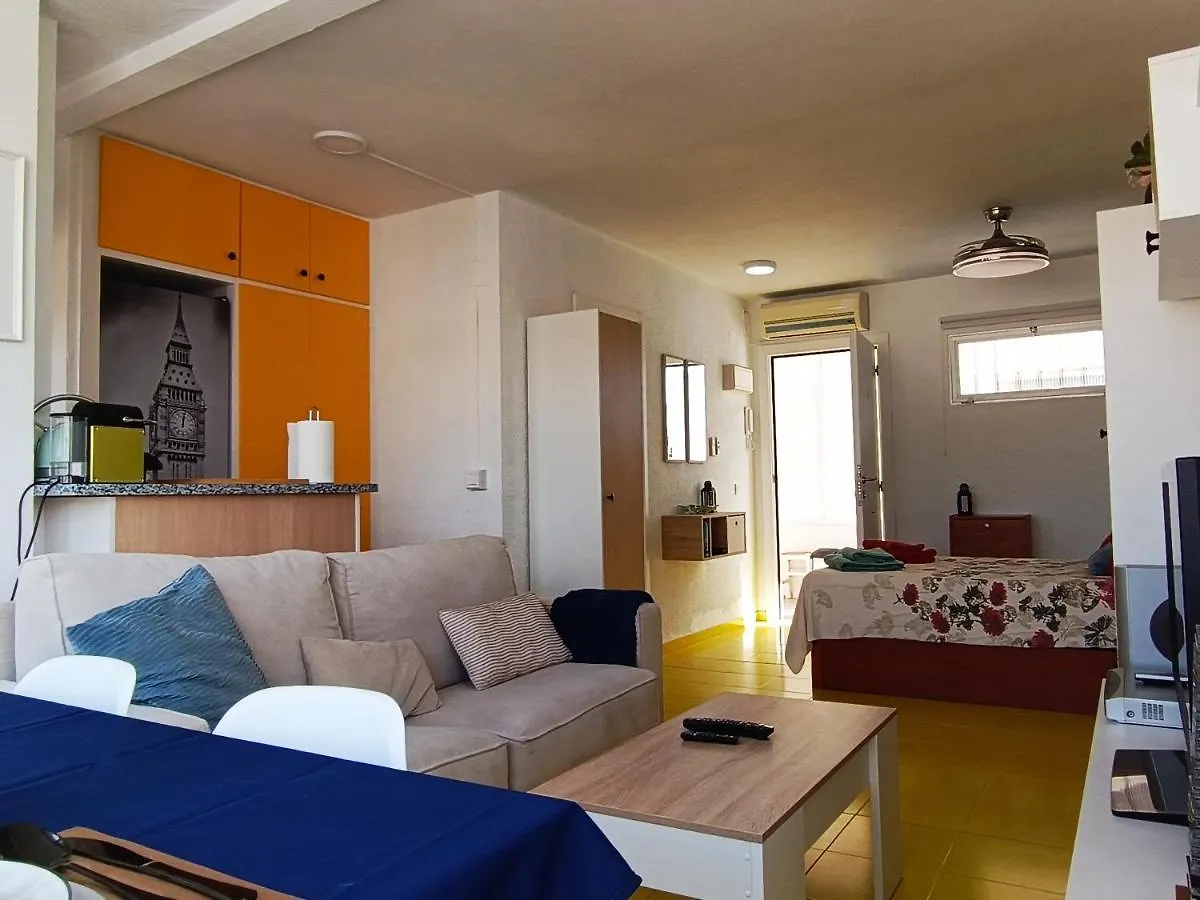Daire Precioso Apartamento - Nuevo - Centro De Torremolinos - Terraza Con Vistas Al Mar, Impresionantes Vistas A La Montana, Wifi 359 Mbps, Smart Tv 40