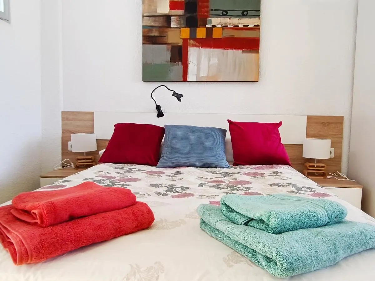 Precioso Apartamento - Nuevo - Centro De Torremolinos - Terraza Con Vistas Al Mar, Impresionantes Vistas A La Montana, Wifi 359 Mbps, Smart Tv 40